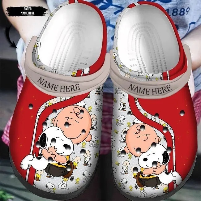 NEW CROCS- Charlie Brown/Peanuts Unisex orders Adult Classic Clogs