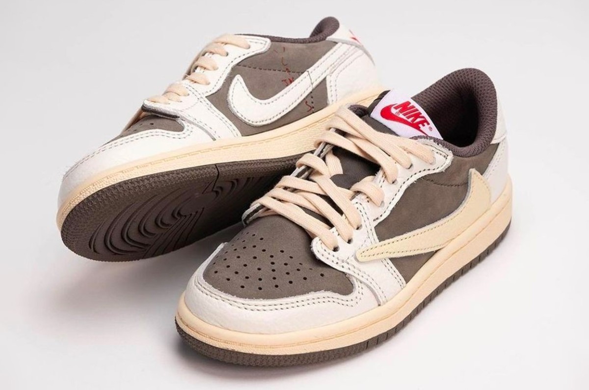 Nike Air jordan retro 1 Low GS Washed Denim UK 4 FREE GIFT