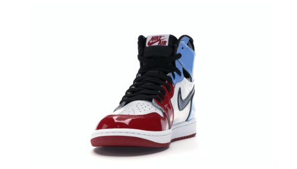 Jordan 1 retro on sale high fearless unc chicago