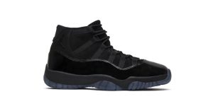 Air jordan 11 cap and gown kid clearance sizes