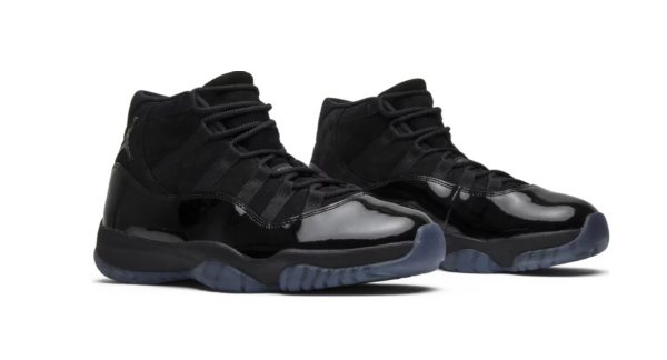 Air jordan 11 outlet blackout cap and gown