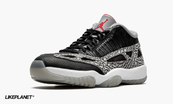 jordan retro 11 low ie navy snakeskin