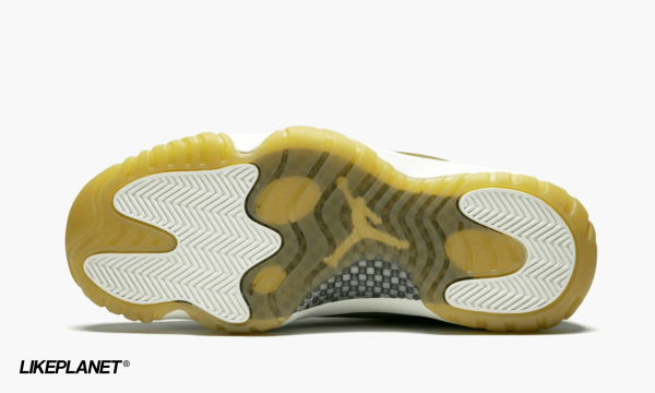 Air jordan 11 hot sale retro olive