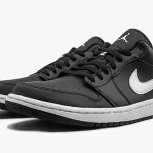 2 air jordan 1 low blackwhite 2799 8153