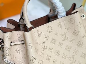 1 louis vuitton bella tote mahina creme beige for women womens handbags shoulder and crossbody luxe Bags 126in32cm lv m59203 2799 131