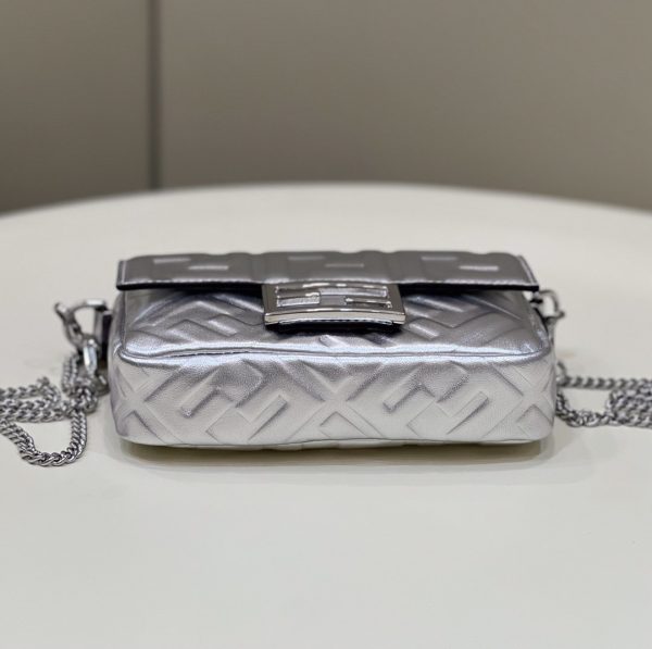 Shoulder And Crossbody Bags 7.5in/19cm FF 8BS017 - Fendi