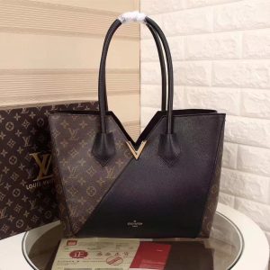 Louis Vuitton Cité shoulder bag in brown monogram canvas and natural leather