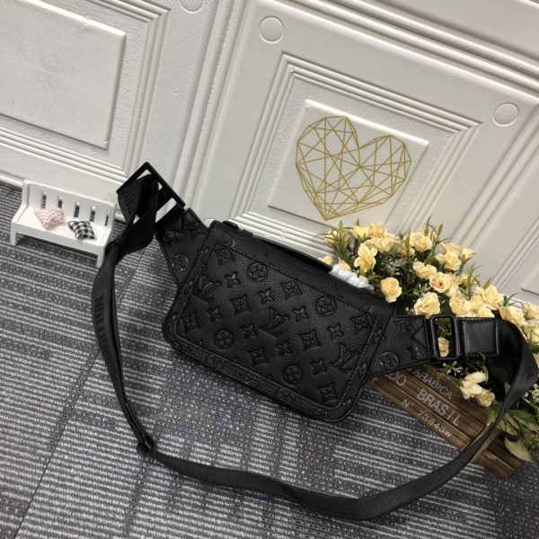 6 louis vuitton s lock sling bag black for men mens bags Inactive 83in21cm lv m58487 2799 192