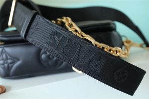 3-Louis Vuitton Wallet On Strap Bubblegram Monogram In Wallets and Small Leather Goods For Women M81398 7.9in/20cm LV M81398  - 2799-195