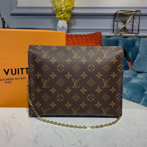 louis vuitton toiletry pouch on chain monogram canvas for women womens wallet 98in25cm lv m81412 2799 250