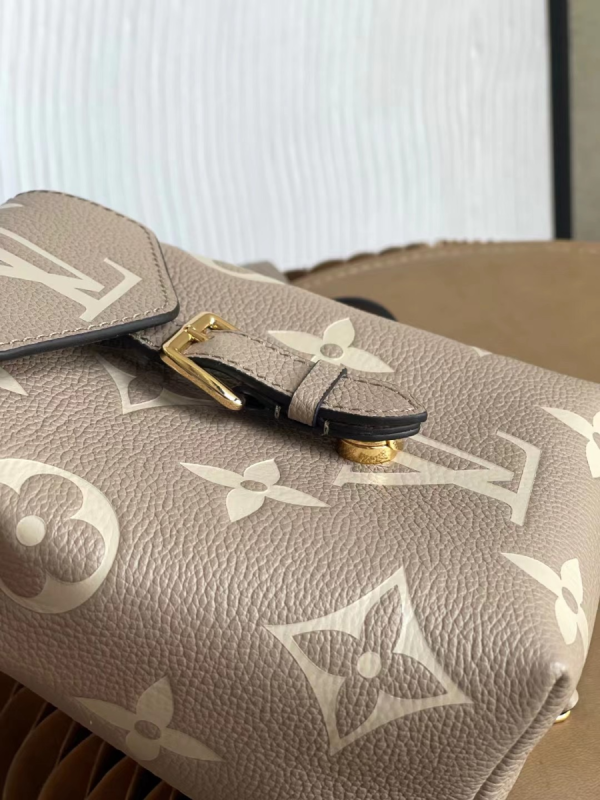 Women's louis vuitton backpack hot sale