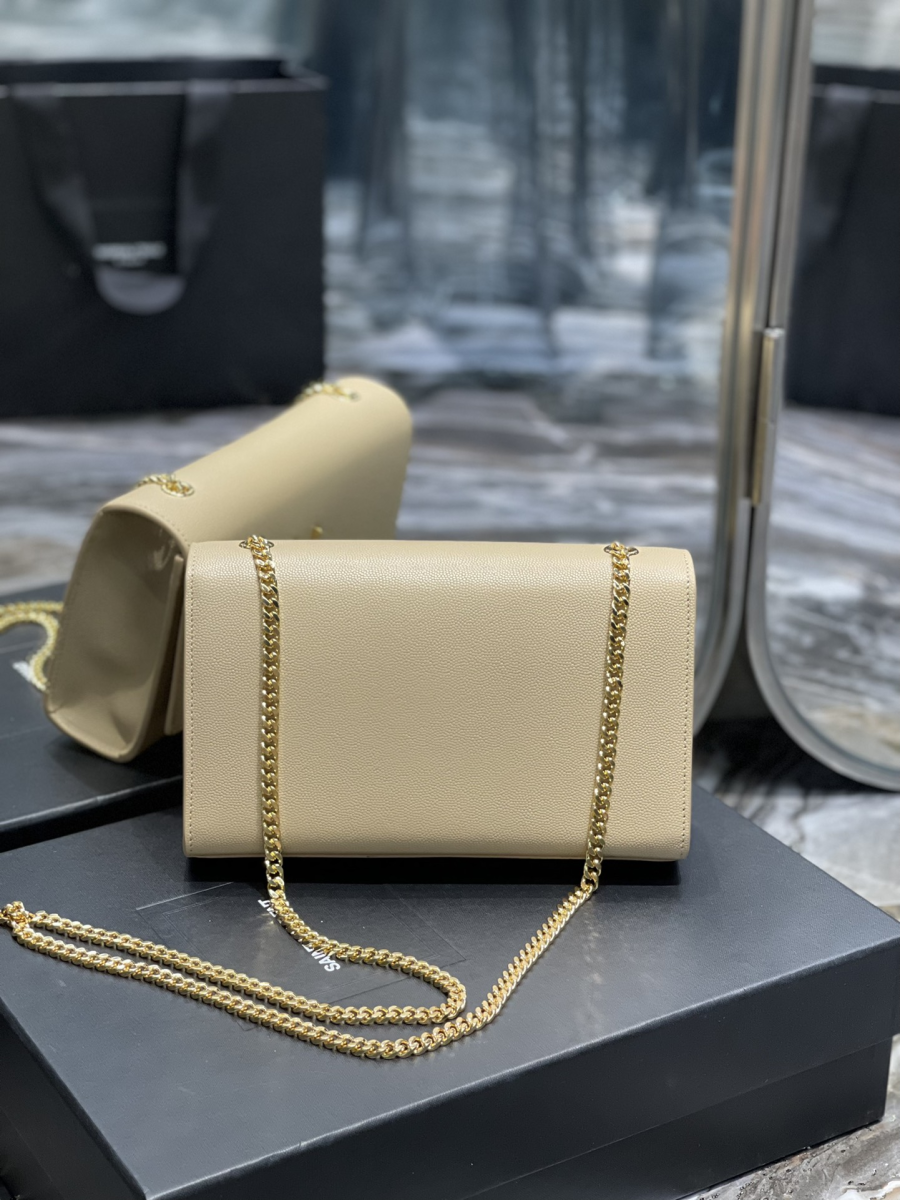 su.yun | 24B twist handle flap bag black Chain handle flap