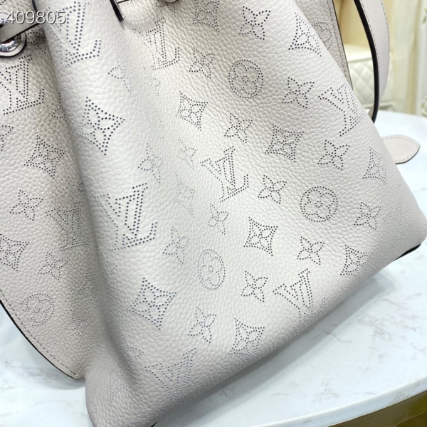 12 louis vuitton muria bucket bag snow white for women womens handbags shoulder and crossbody bags 98in25cm lv m58483 2799 474