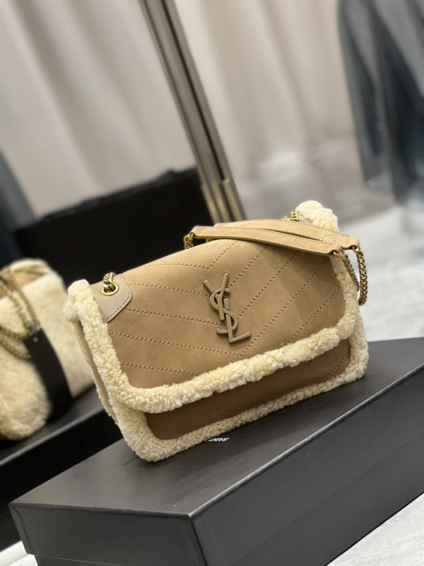 Ysl on sale niki 22cm