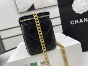 4-Chanel Small Vanity Case Black With Gold Zipper For Women, Women’s Bags 5.9in/15cm  - 2799-579