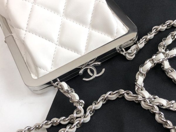 7 chanel cruise clutch crossbaby white bag for women 13cm5in 2799 587