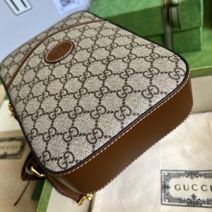 3 gucci sling backpack with interlocking g beige and ebony gg supreme canvas for men 94in24cm gg 696016 92thg 8563 2799 617