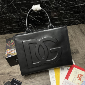 Dolce & Gabbana Small DG Daily Shopper Black For Women 14.6in/37cm DG BB7023AQ26980999  - 2799-624