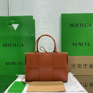 Bottega Veneta Small Arco Tote Bag Orange, For Women, Women’s Bags 14.2in/36cm  - 2799-681