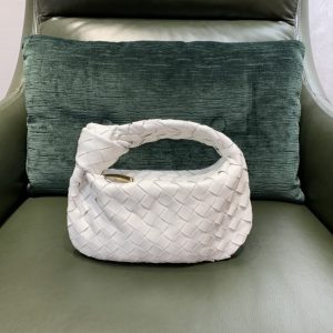 bottega veneta mini jodie bag for women 11in28cm in chalk 651876vcpp59143 2799 786
