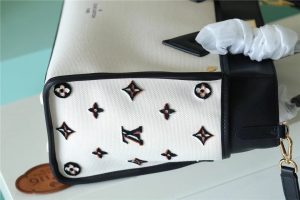 3-Louis Vuitton On My Side MM Bag Monogram Flower For Women 31cm/12.2 Inches Caramel Black LV M59842  - 2799-792