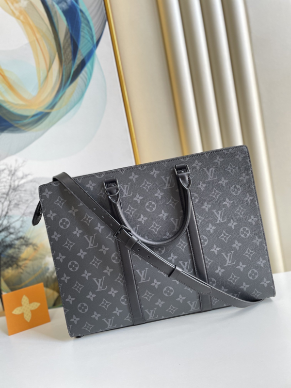 14 louis vuitton sac plat horizontal zippe monogram eclipse for men mens bags shoulder and crossbody bags 154in39cm lv m45265 2799 823