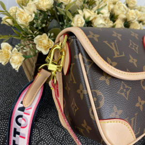 2-Louis Vuitton Diane Monogram Canvas For Women, Women’s Handbags, Shoulder Bags 9.4in/24cm LV M45985  - 2799-881