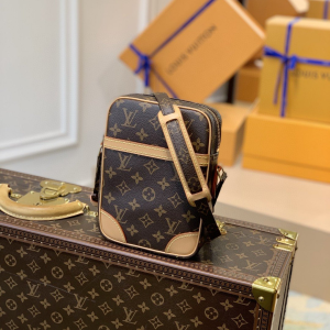 Платья Louis Vuitton в Днепре