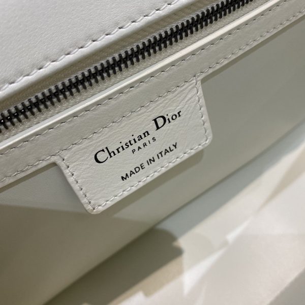 4 christian dior large dior caro bag white for women womens handbags Garavani crossbody bags Garavani 28cm cd 2799 892