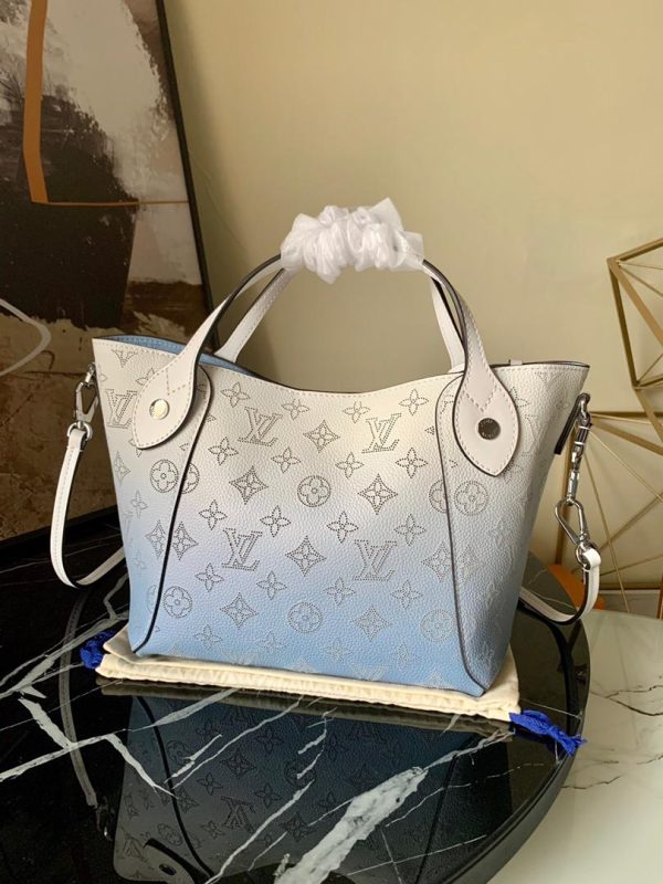 Louis Vuitton Hina PM Gradient Blue For Women, Women’s Handbags, Shoulder And Crossbody Bags 9in/23cm LV  - 2799-919
