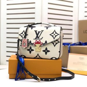 Borsa Louis Vuitton in pelle Epi blu e pelle nera