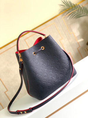 Shop Louis Vuitton NEONOE 2023 SS Monogram Casual Style Purses Elegant  Style Logo Bucket Bags by ROSEGOLD