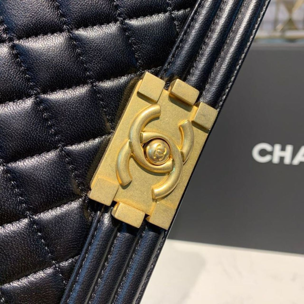 7 chanel boy handbag gold toned hardware black for women womens bags shoulder and crossbody bags 98in25cm a67086 2799 996