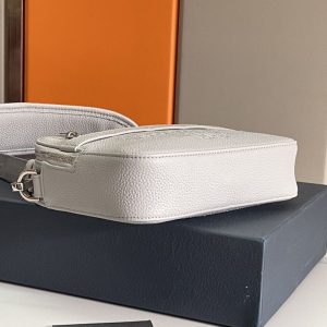 7 safari messenger bag grey for women 86in22cm cd 2799 1038