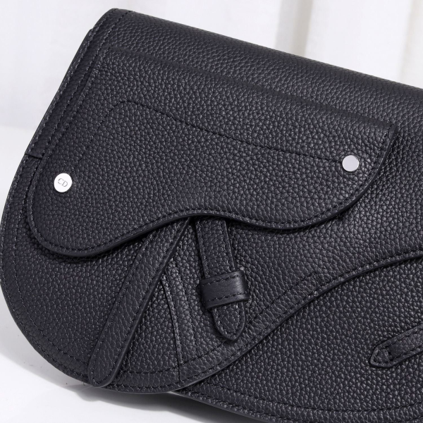13 the saddle pouch black for women 95in24cm cd 2799 1040