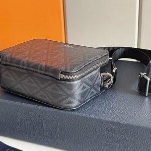 6 pouch with strap diamond blackgrey for women 65in17cm cd 2esbc119dco h43e 2799 1046