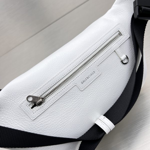 10 superbusy beltbag blackwhite for women 157in398cm 703143210c81000 2799 1131