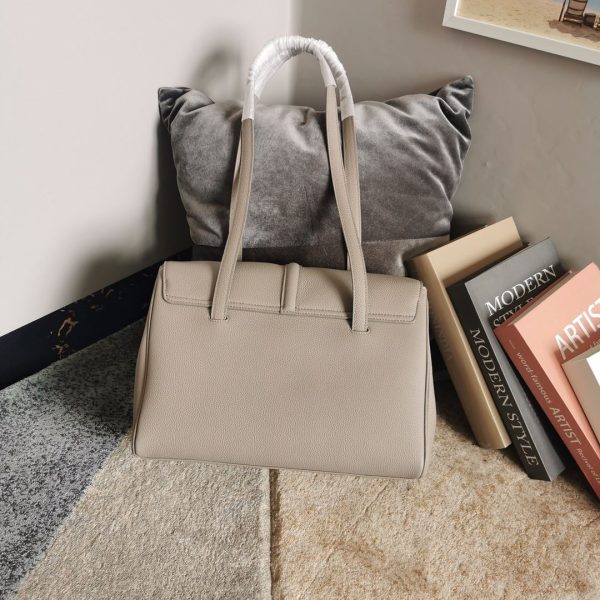 13 medium soft 16 bag in supple grained greyblack for women 13in32cm 195543cr810bl 2799 1144