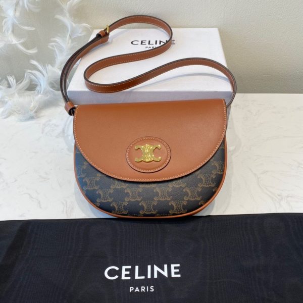 celine triomphe saddle bag