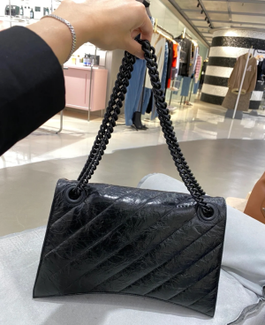 1-Crush Large Chain Bag Black For Women 15.7in/39.8cm  - 2799-1242