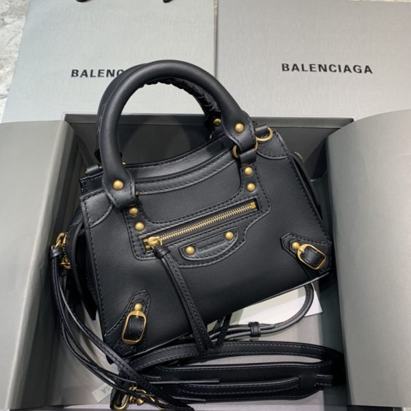 5 neo classic mini handbag blackwhite for women 86in218cm 2799 1246