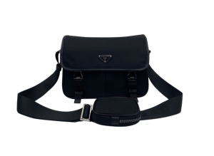 small saffiano shoulder bag black for women 102 in 26 cm 2799 1443