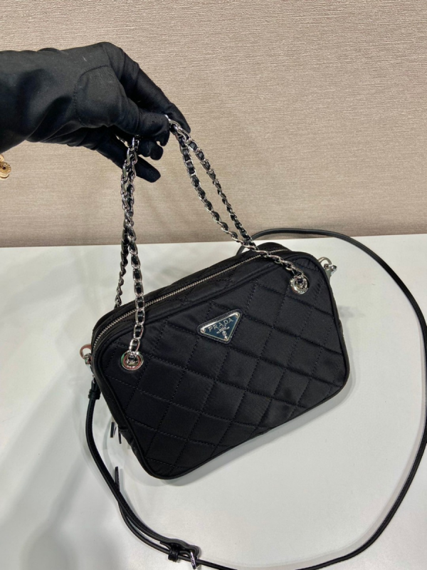 6 chain 2way bag Torebka black for women 86 in 22 cm 2799 1470