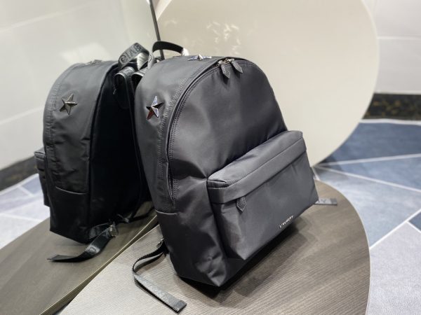3 essentiel u backpack black for women 169in43cm 2799 1475