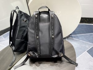 9 essentiel u backpack black for women 169in43cm 2799 1475
