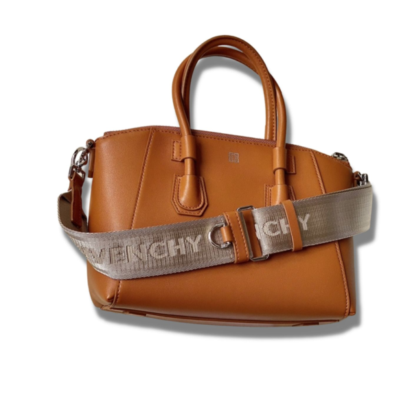 mini antigona sport bag Handbag brownblackbeige for women 87in22cm bb50nvb1ht 001 2799 1480