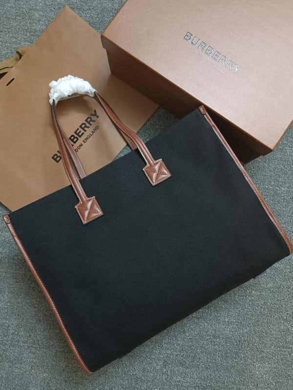 7 bb two tone canvas medium freya tote black grey for women 80557471 158 in 40 cm 2799 1650