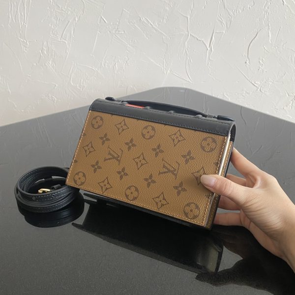 Book Chain Wallet Monogram Reverse Canvas Brown For Women 7.9in/20cm M81830  - 2799 - HERE GO TO THE NIKE SNKRS APP - Uhfmr Shop