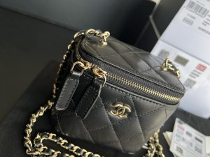 1 small vanity with chain shoulder bag whiteblack for women 43in11cm 2799 1769