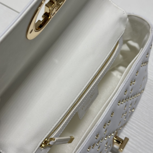 1 medium caro bag blackwhite for women 10in255cm 2799 1822